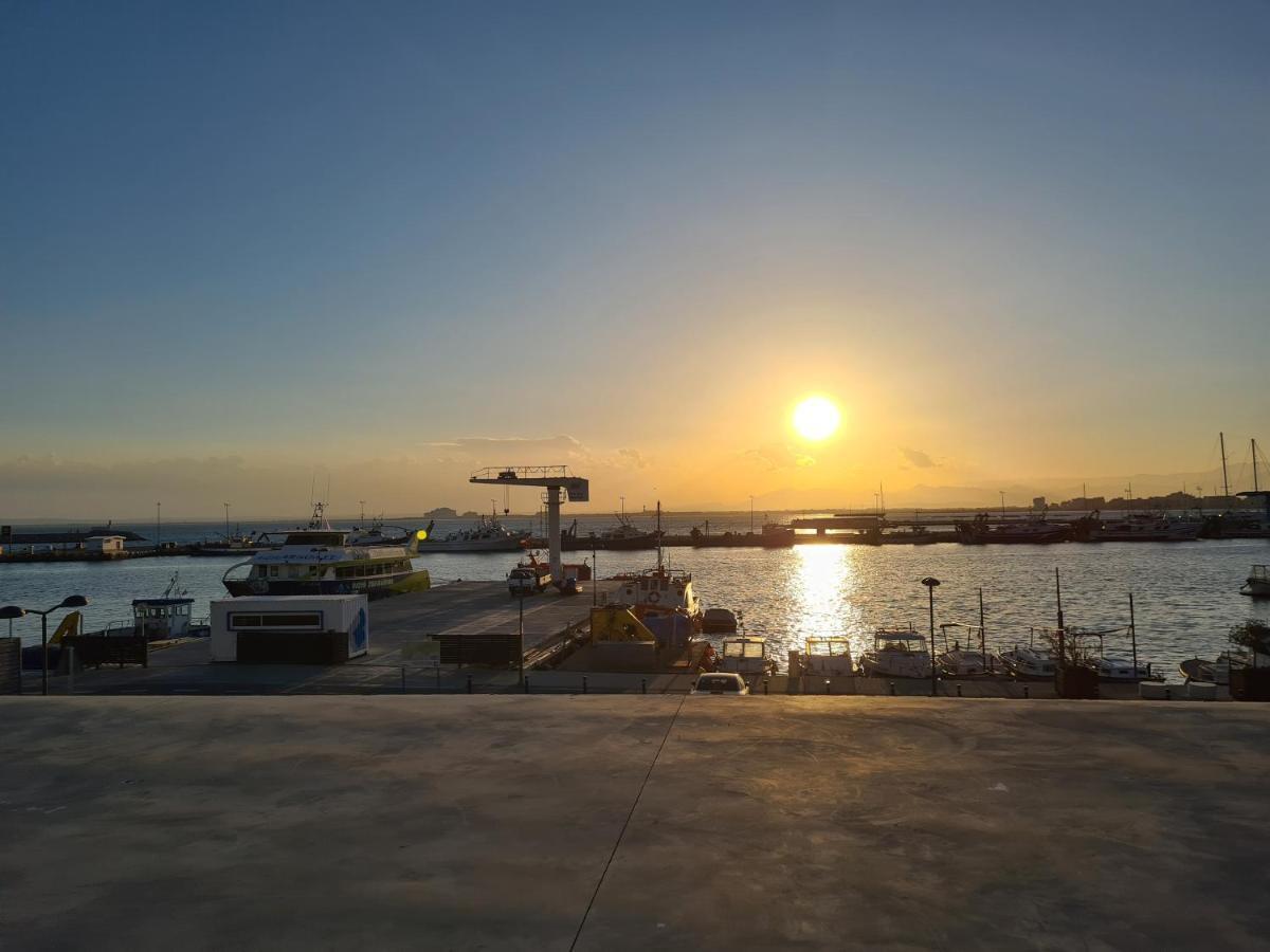 Acogedor Apartamento Vistas Al Mar Roses Eksteriør billede