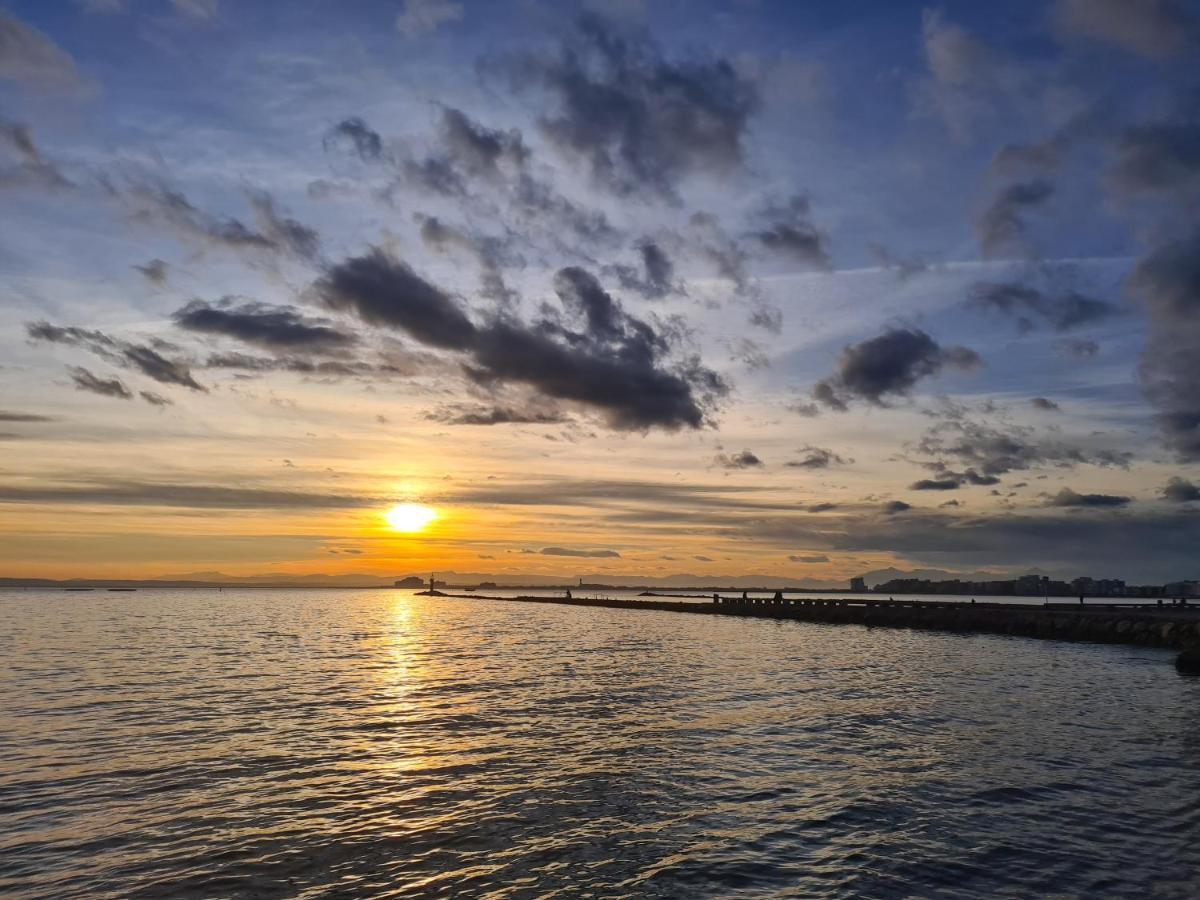 Acogedor Apartamento Vistas Al Mar Roses Eksteriør billede