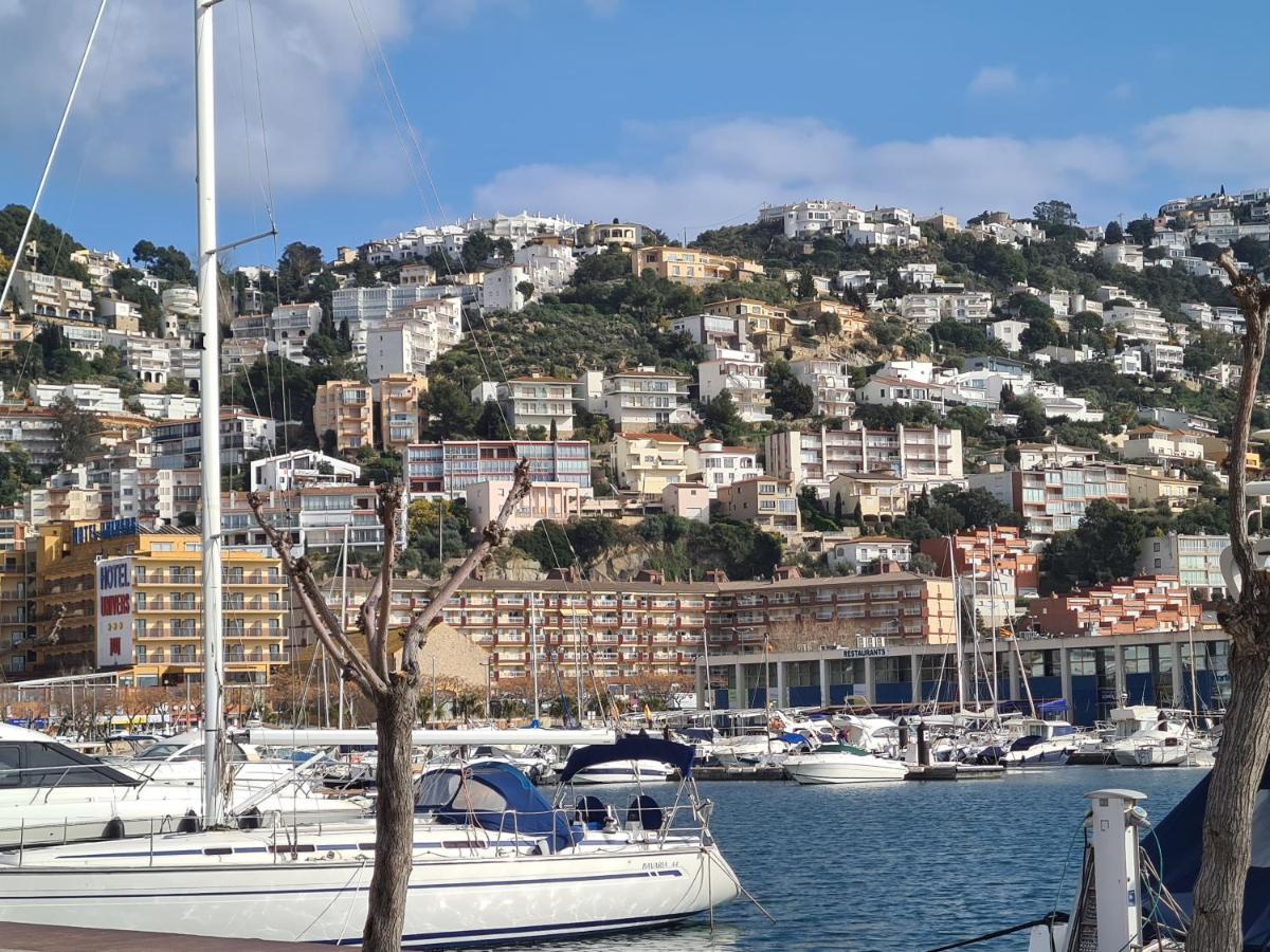 Acogedor Apartamento Vistas Al Mar Roses Eksteriør billede